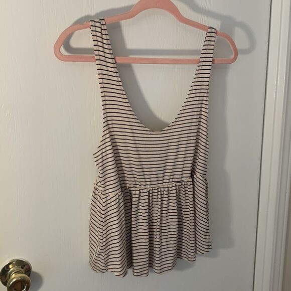 Brit & Bri NWT cream/black striped peplum tank top Size medium - Picture 2 of 6